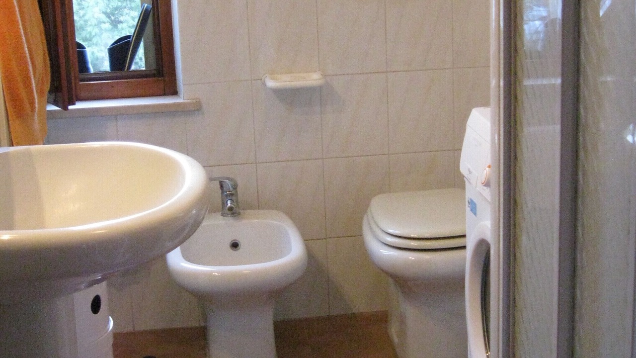 Photo of Bathroom in Mantua