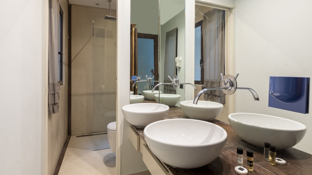 Photo of Bathroom in Repubblica