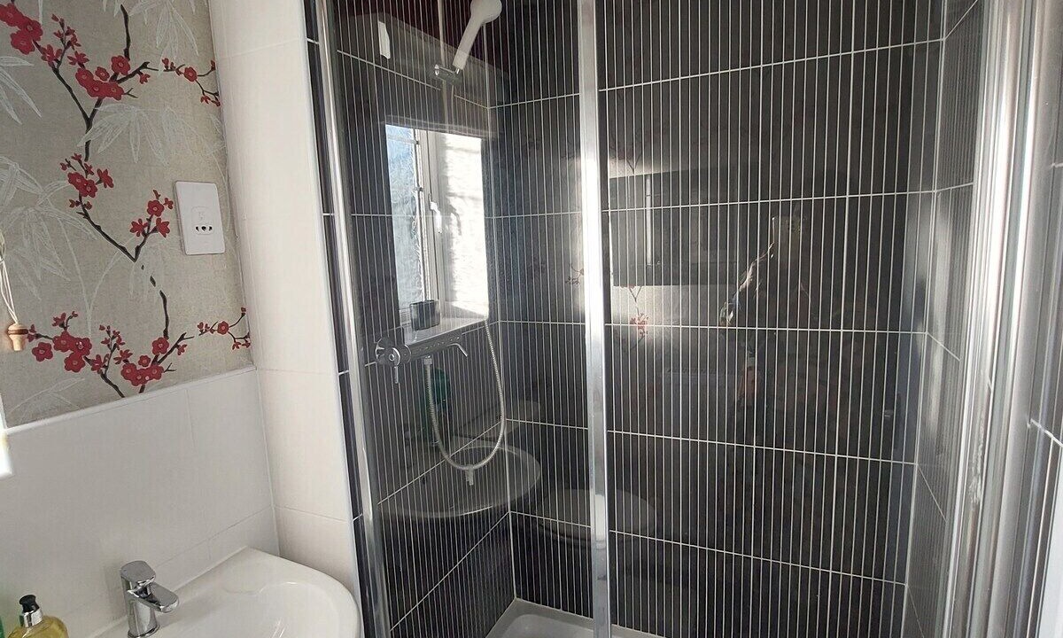 Photo of Bathroom in Tilehurst