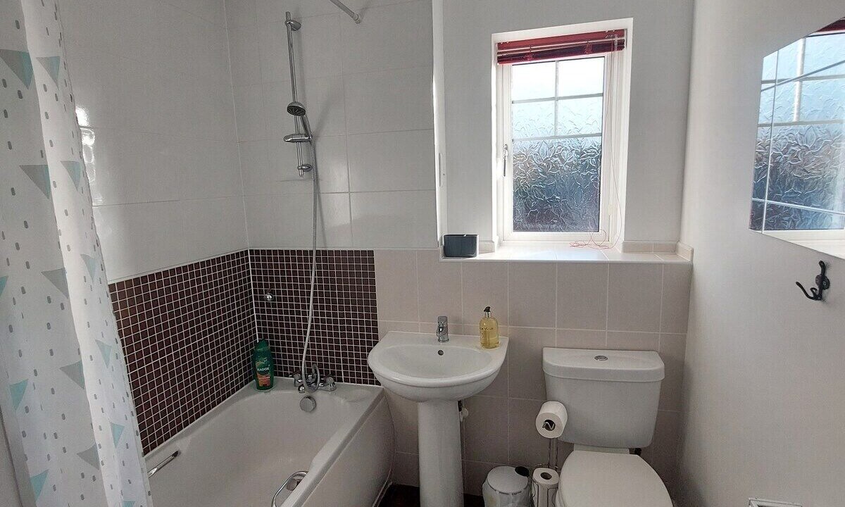 Photo of Bathroom in Tilehurst