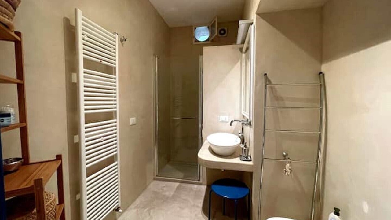 Photo of Bathroom in Malfa