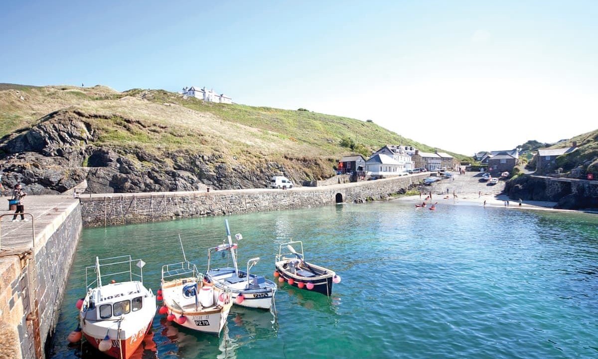 Photo of Others in Mullion
