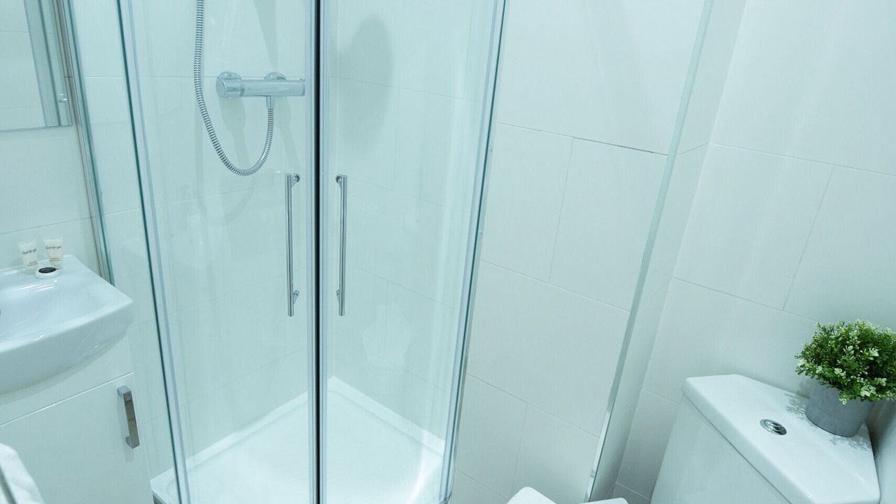 Photo of Bathroom in Reading
