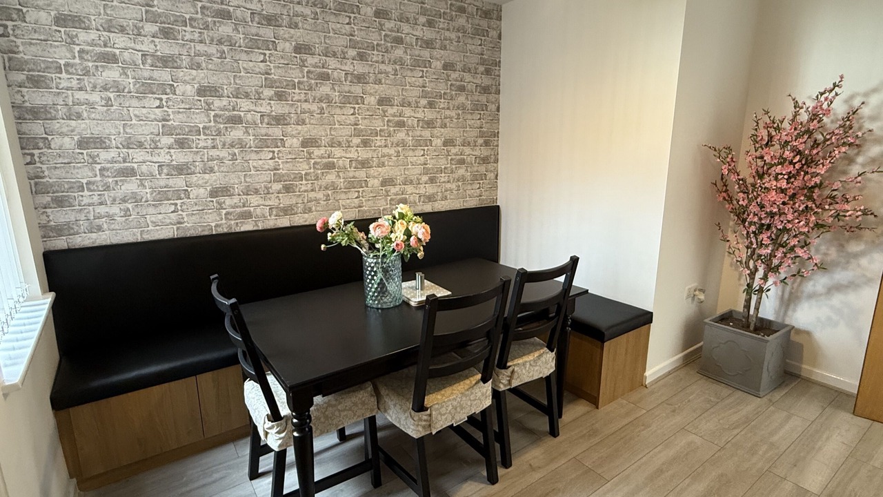 Photo of Livingroom in Reading