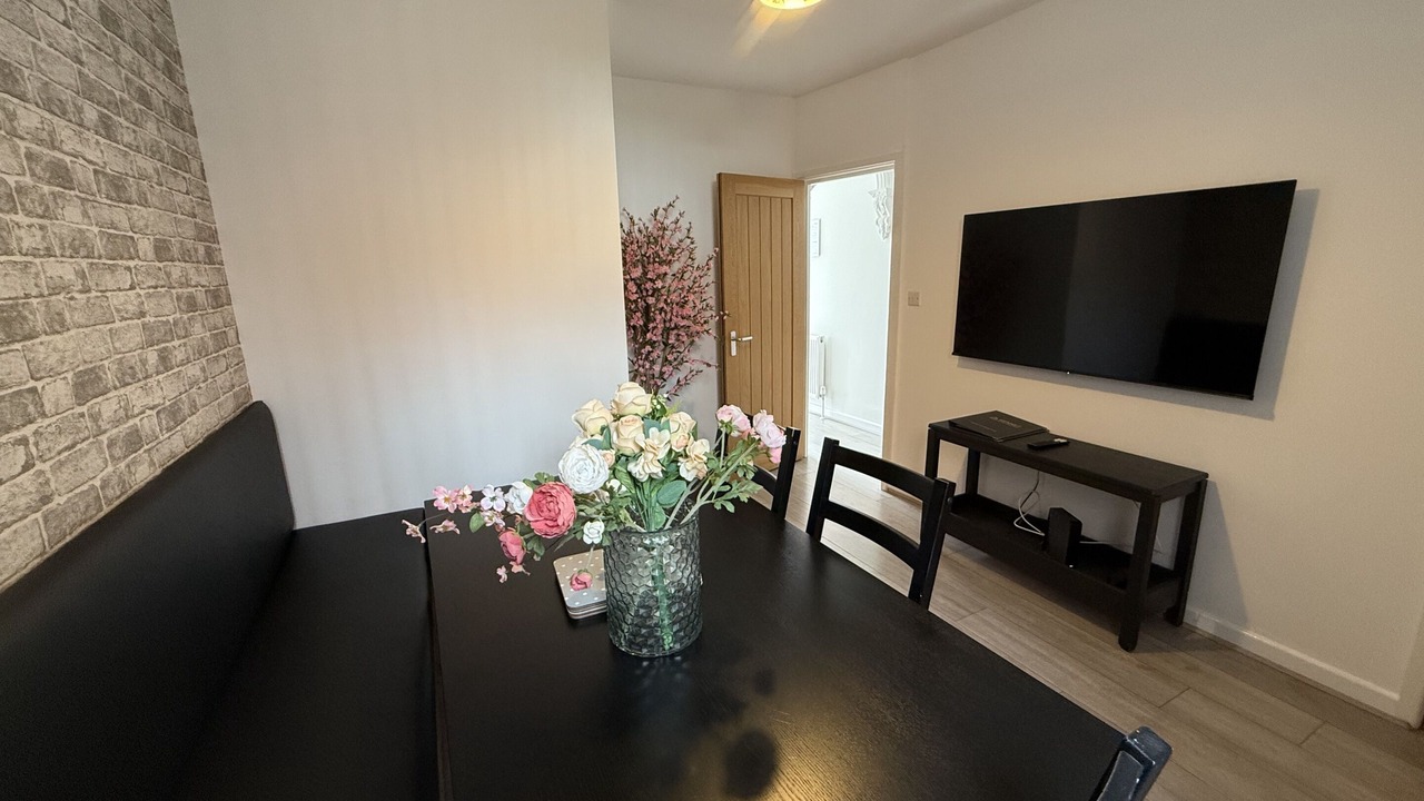 Photo of Livingroom in Reading
