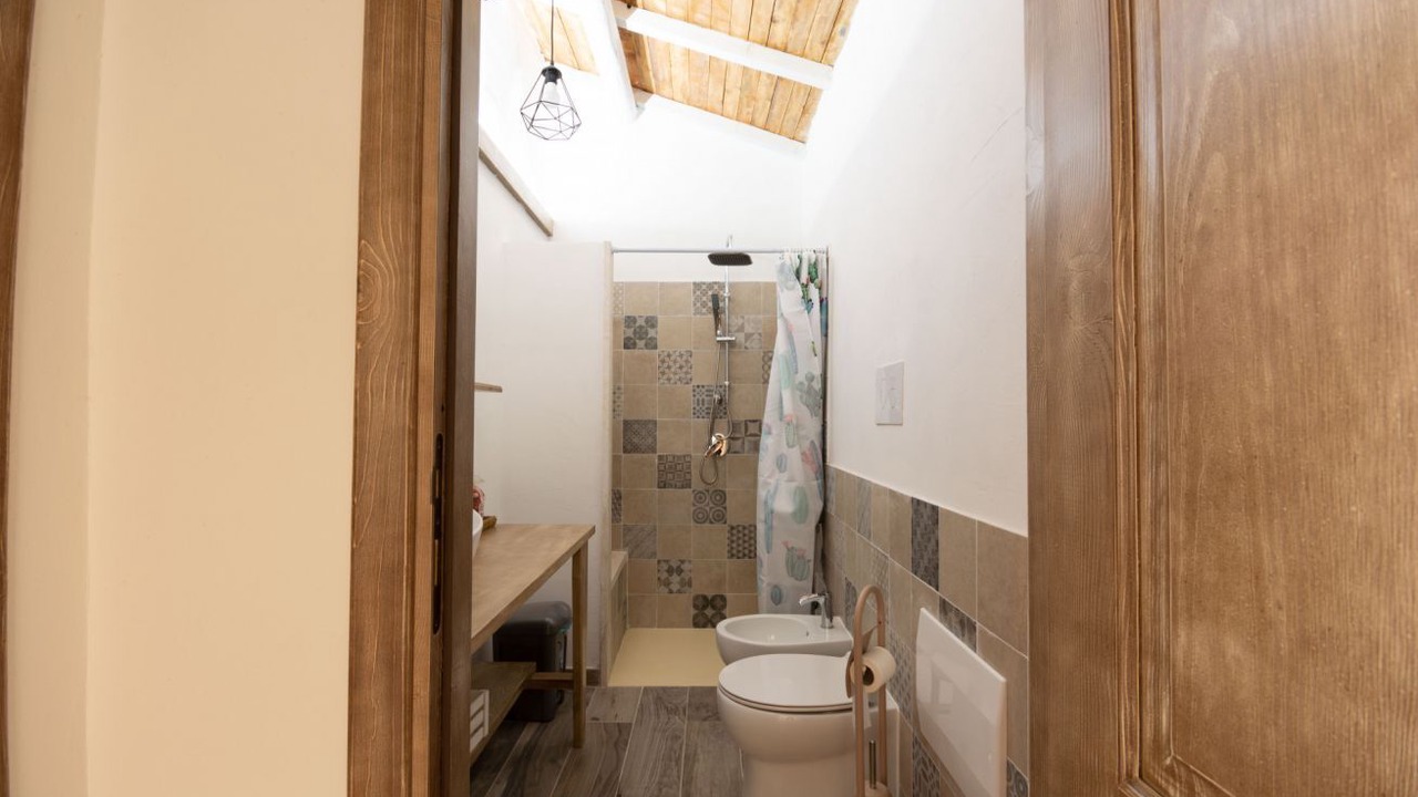 Photo of Bathroom in Oliena