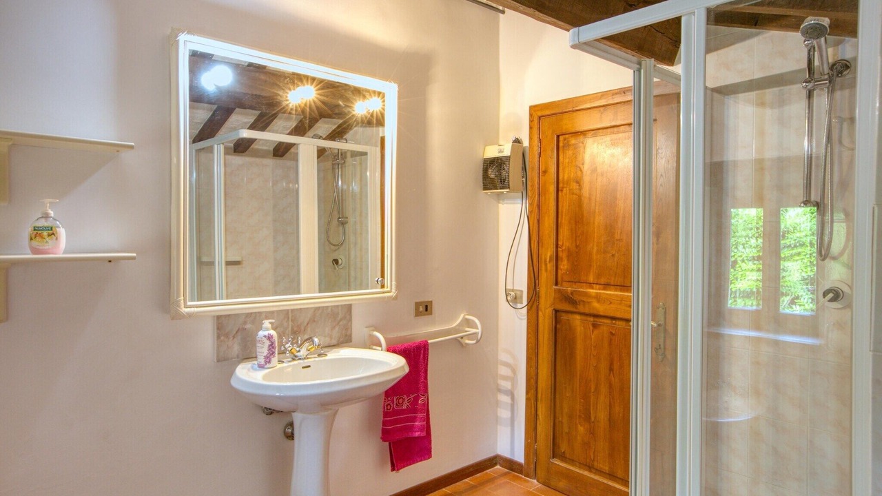 Photo of Bathroom in Amandola