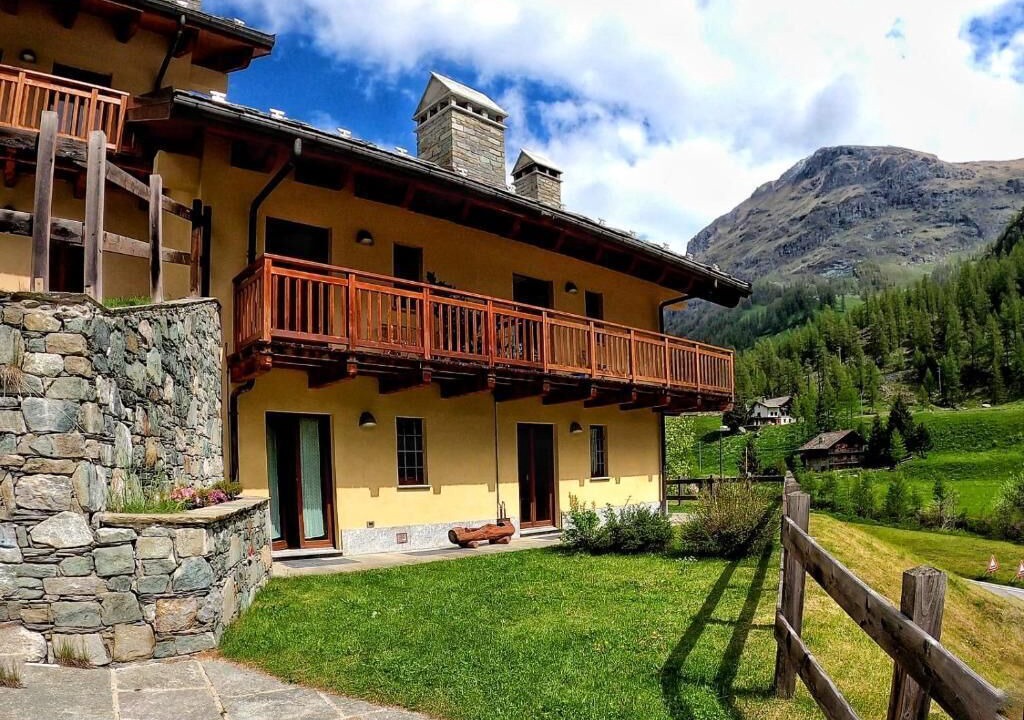 Photo of Outdoor in Tschaval