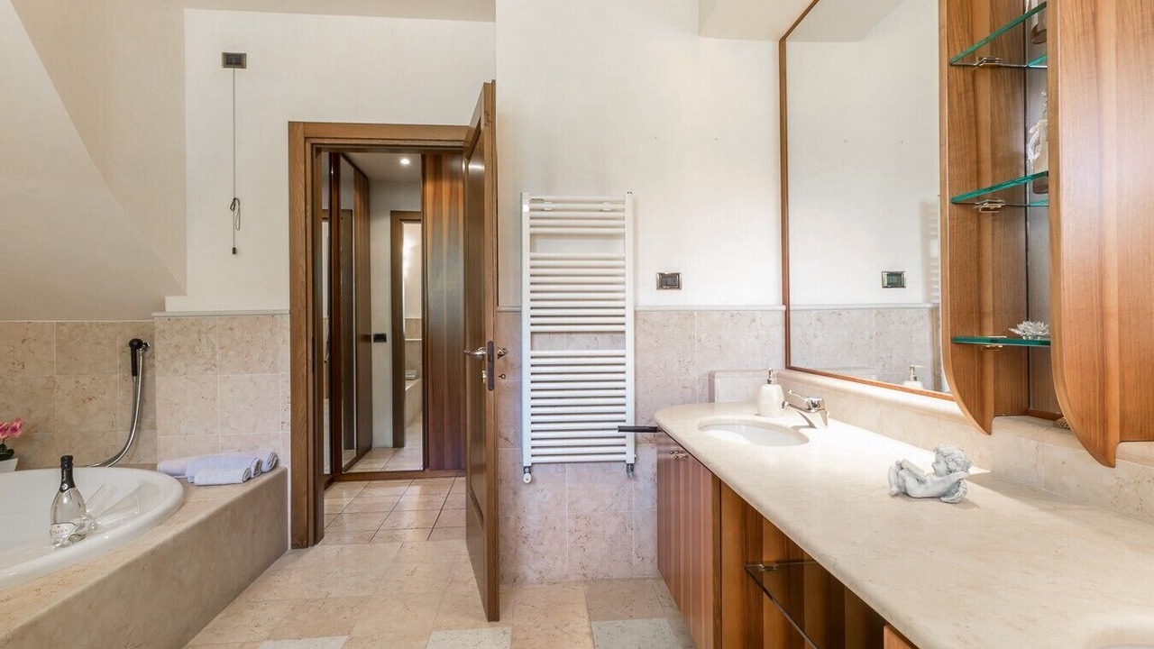 Photo of Bathroom in Bellagio