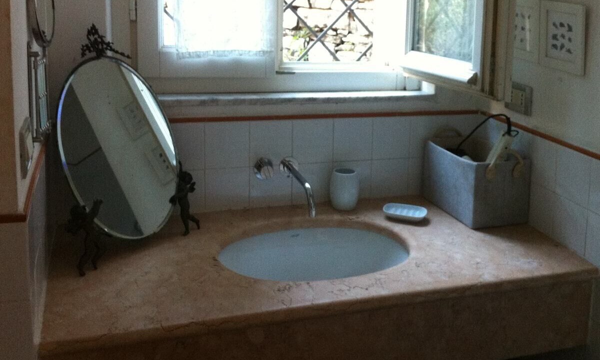 Photo of Bathroom in Torno