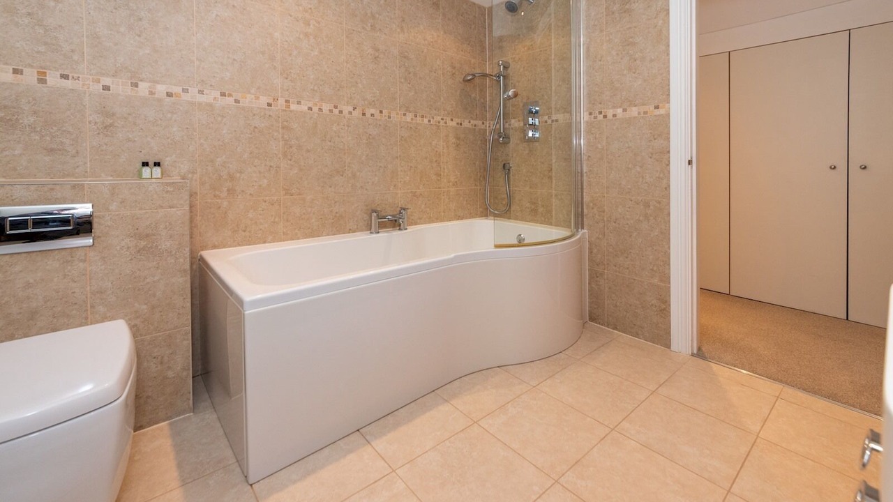 Photo of Bathroom in Reading