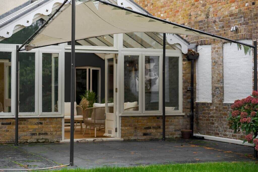 Photo of Patio Balcony in Old Windsor