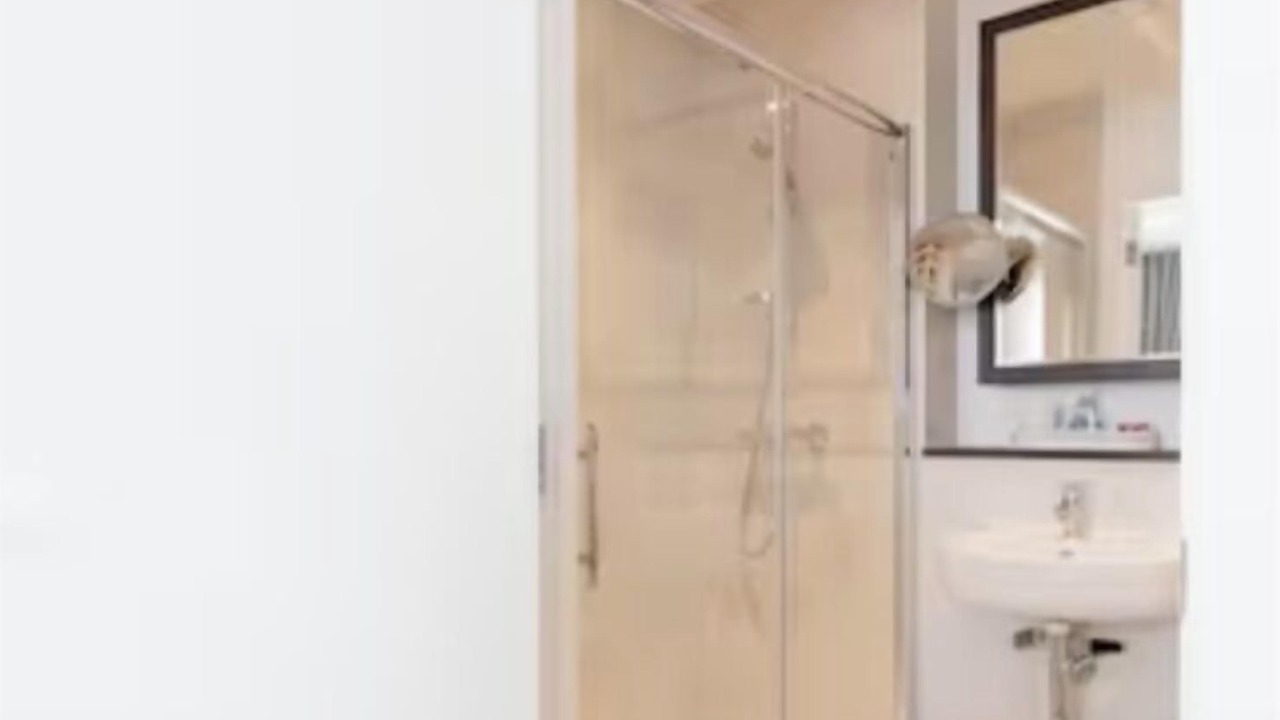 Photo of Bathroom in Leyton