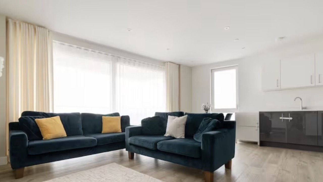 Photo of Livingroom in Leyton