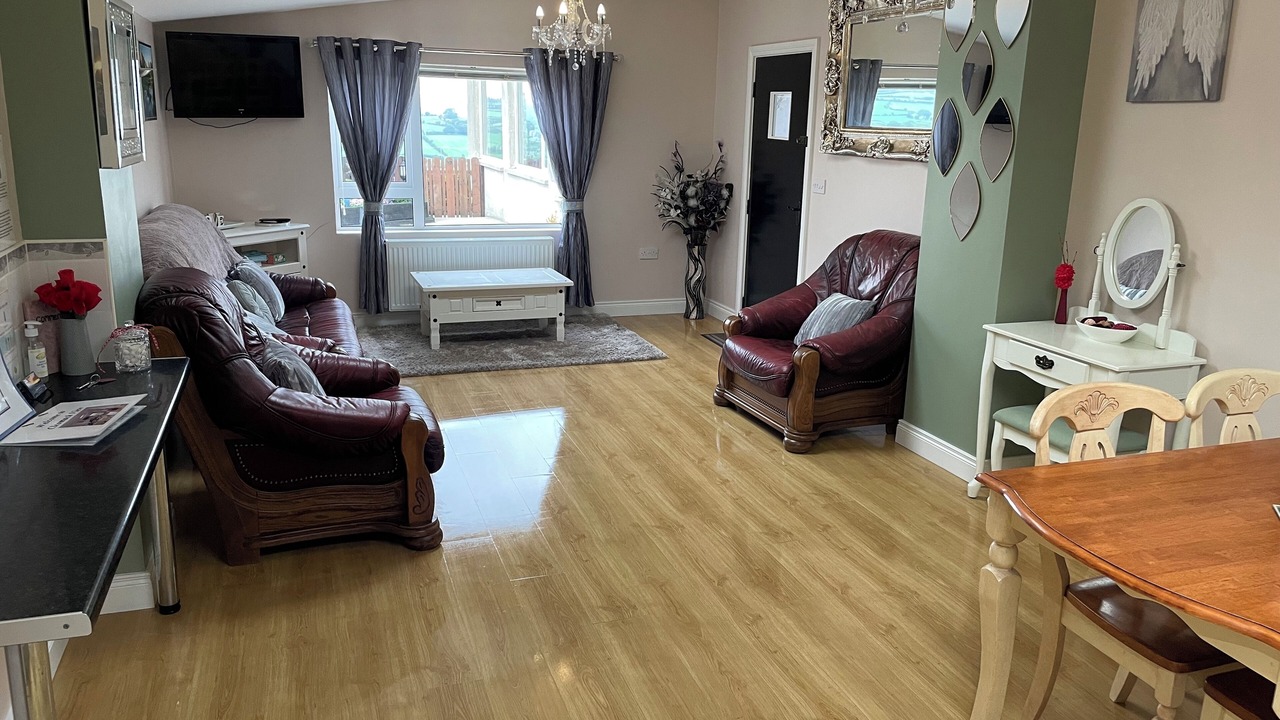 Photo of Livingroom in Hilltown