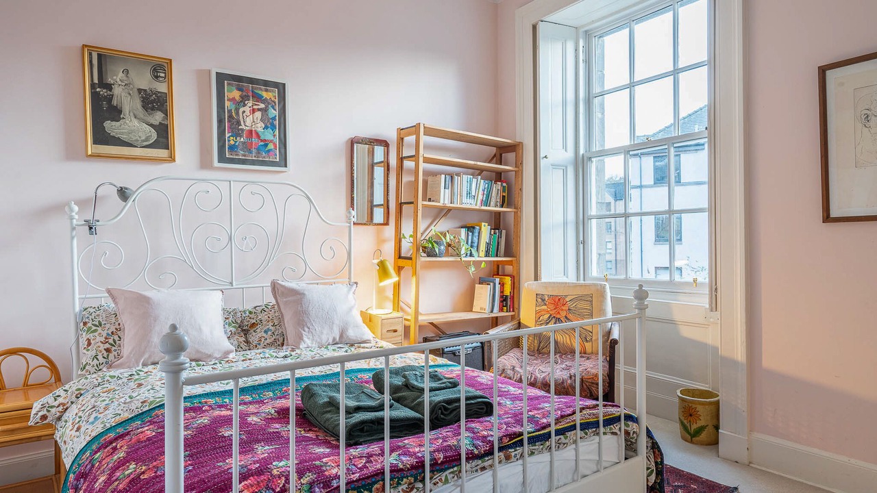 Photo of Bedroom in Newington