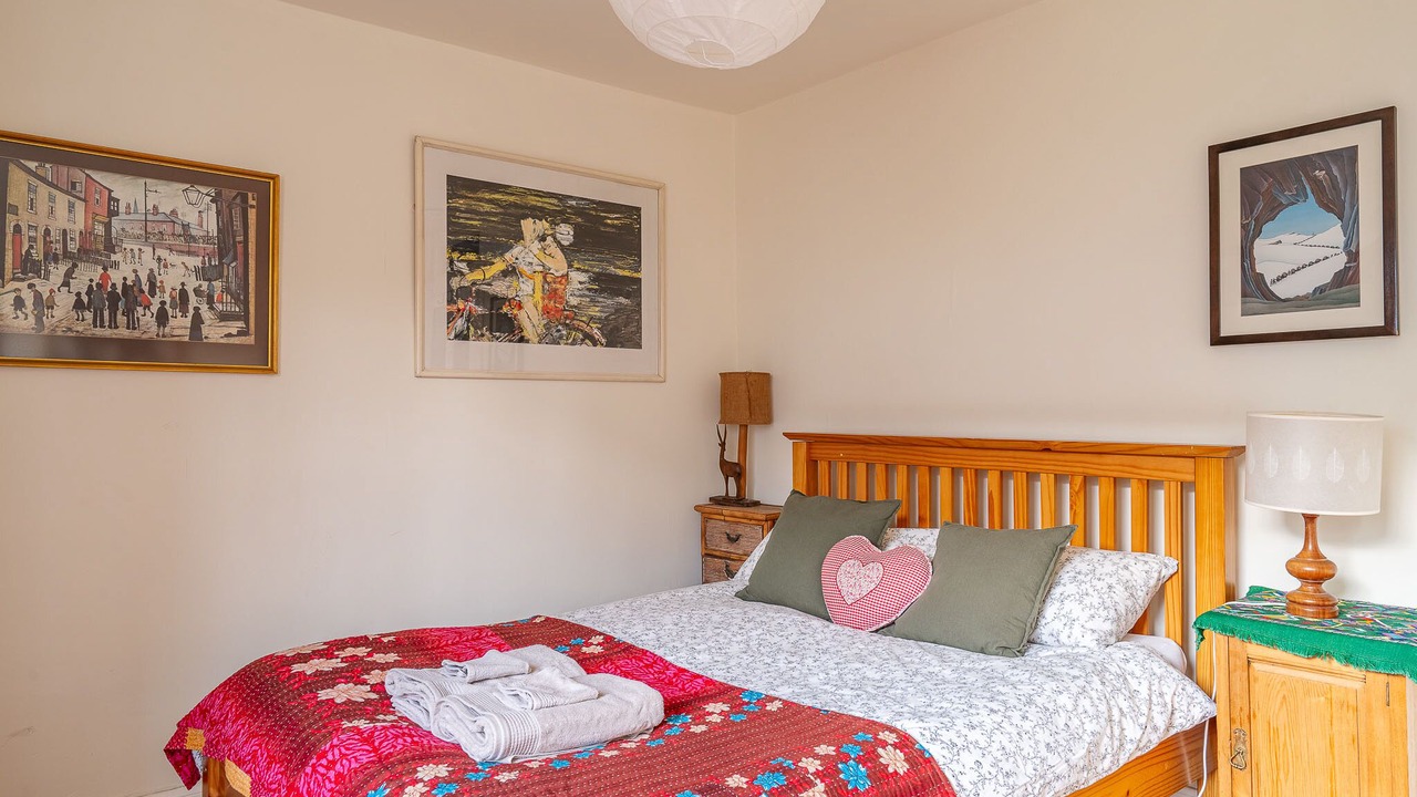 Photo of Bedroom in Newington