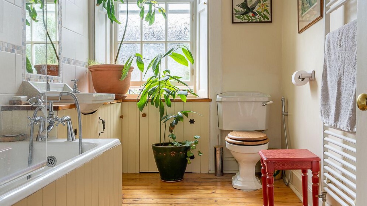 Photo of Bathroom in Newington