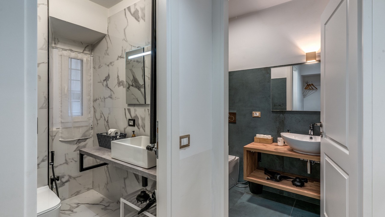 Photo of Bathroom in Esquilino