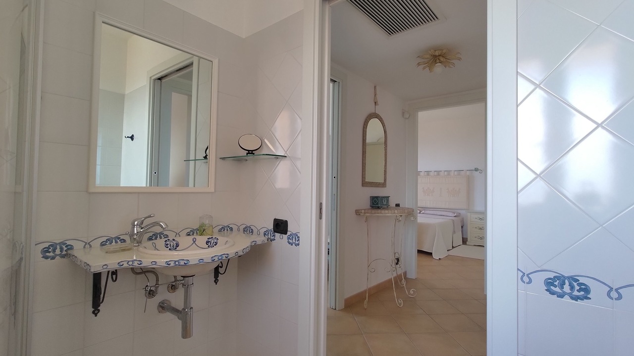 Photo of Bathroom in Nebida