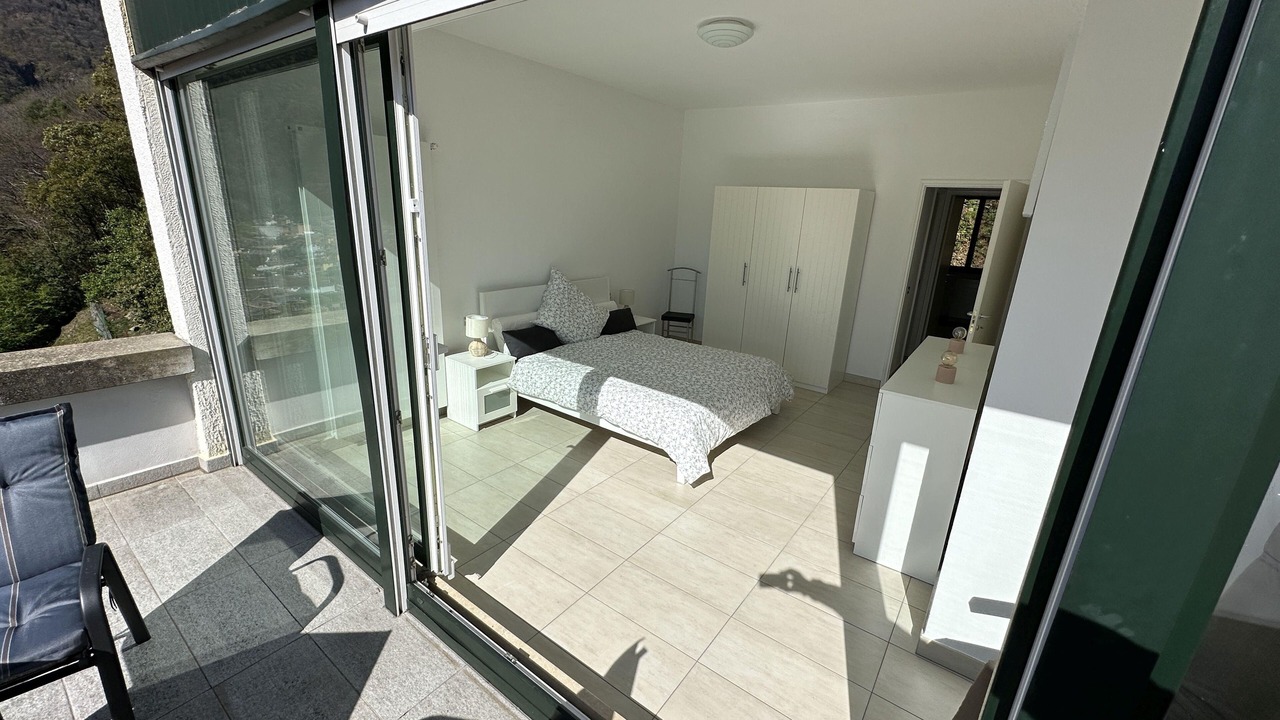 Photo of Bedroom in Cannobio