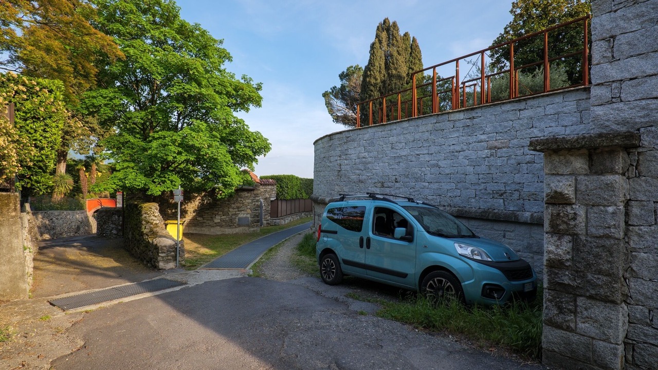 Photo of Outdoor in Suna