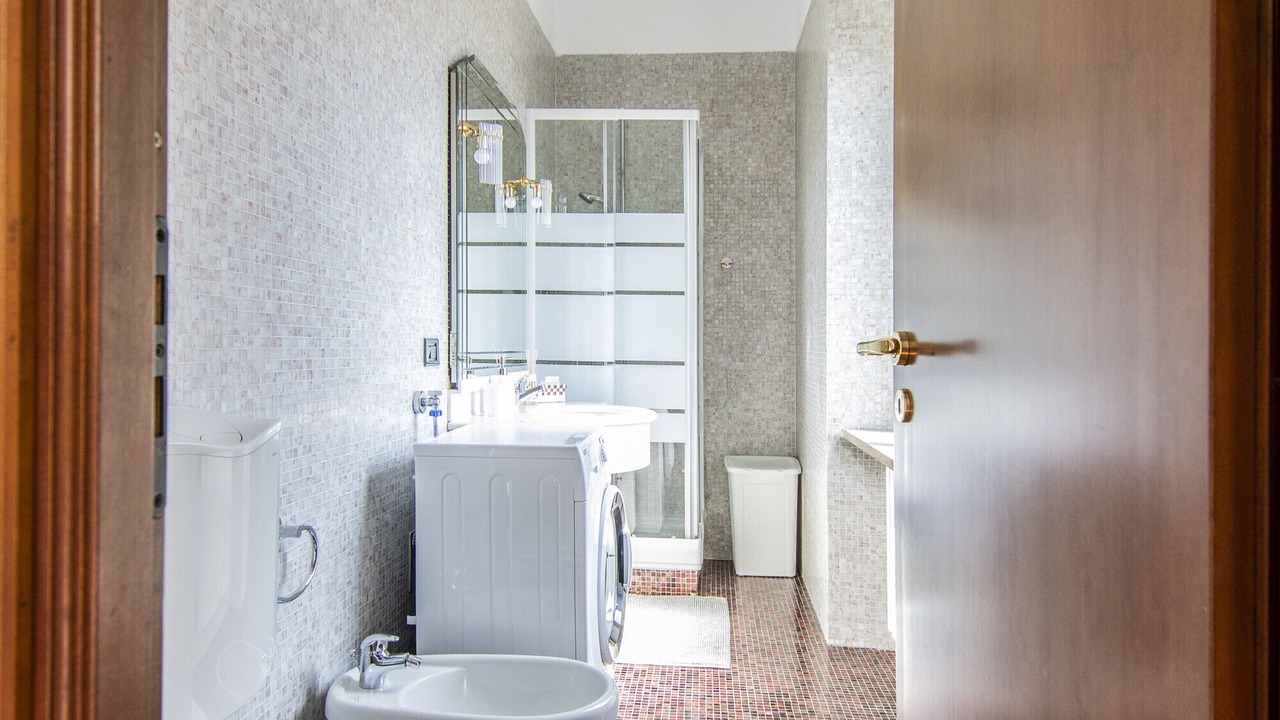 Photo of Bathroom in Cenisia