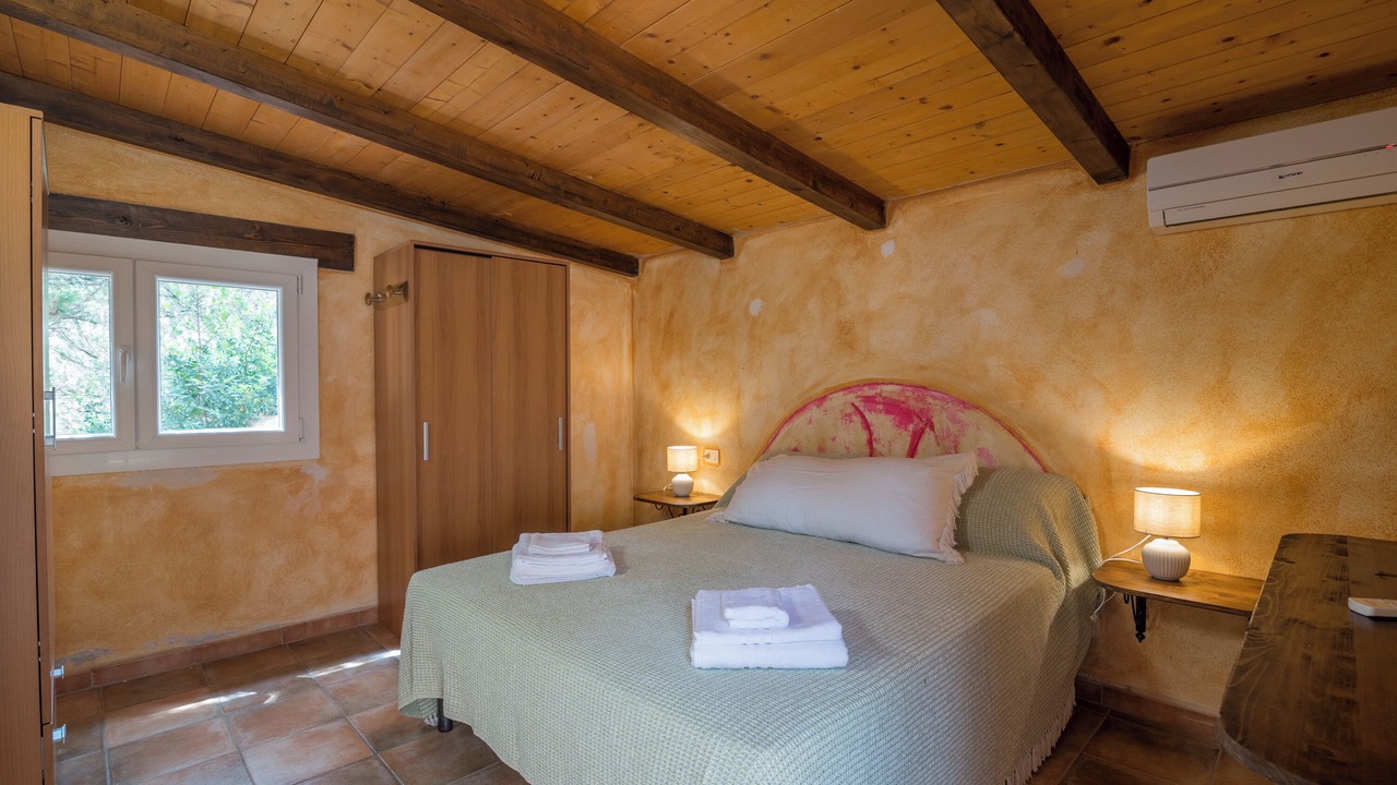 Photo of Bedroom in La Maddalena