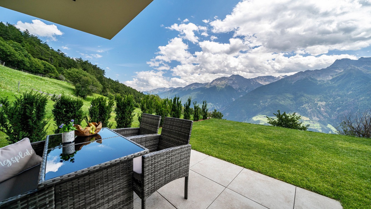 Photo of Outdoor in Lasa