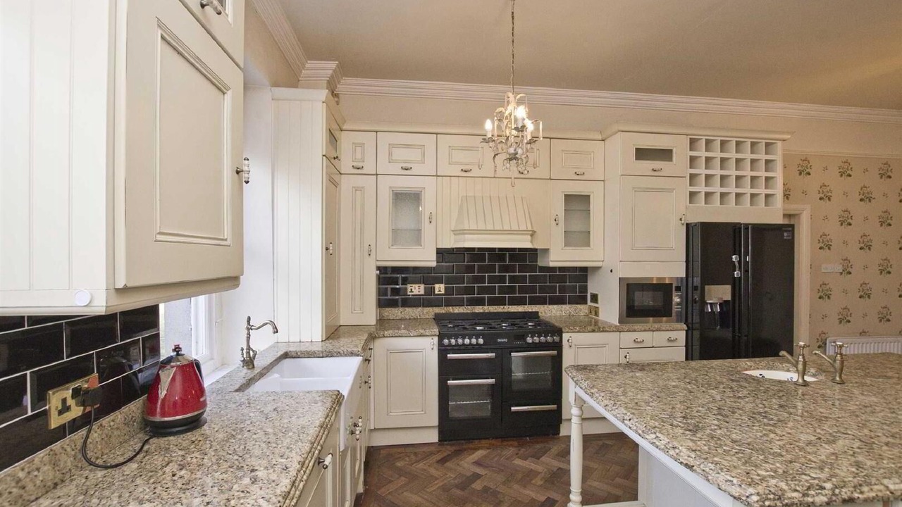 Photo of Kitchen in Annsborough