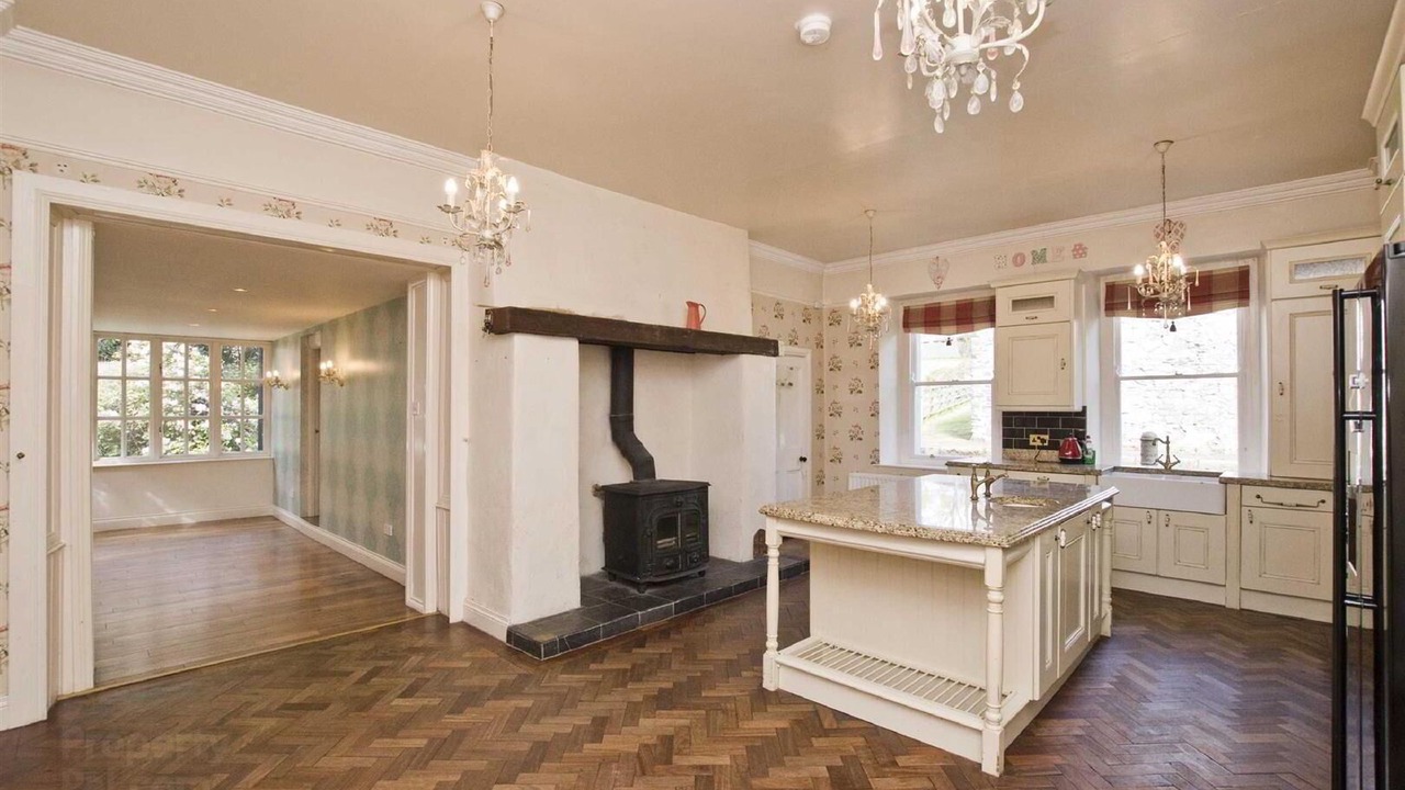 Photo of Kitchen in Annsborough