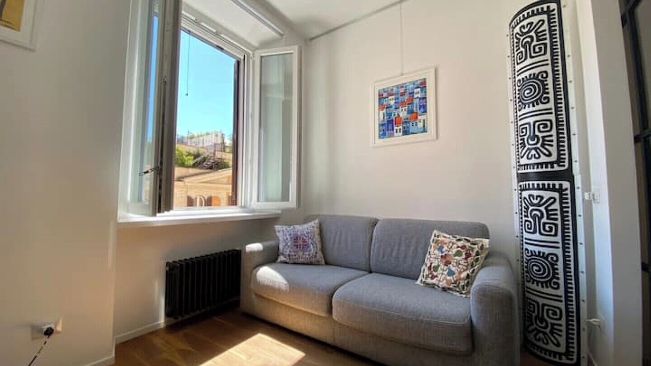 Photo of Livingroom in Esquilino