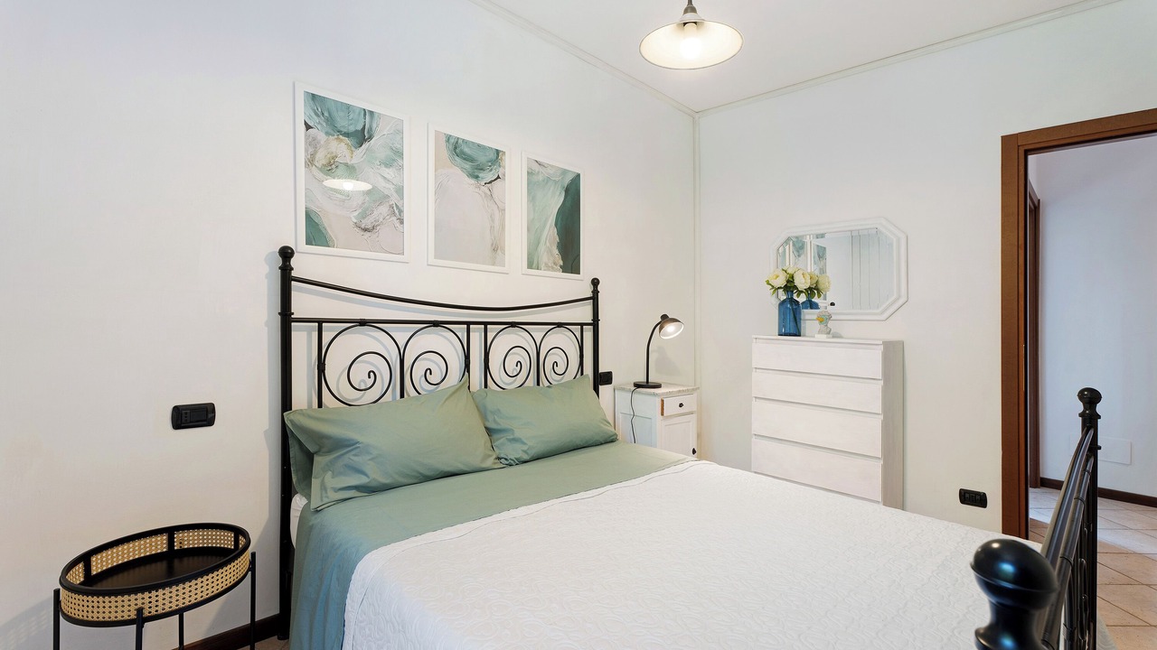 Photo of Bedroom in Angera
