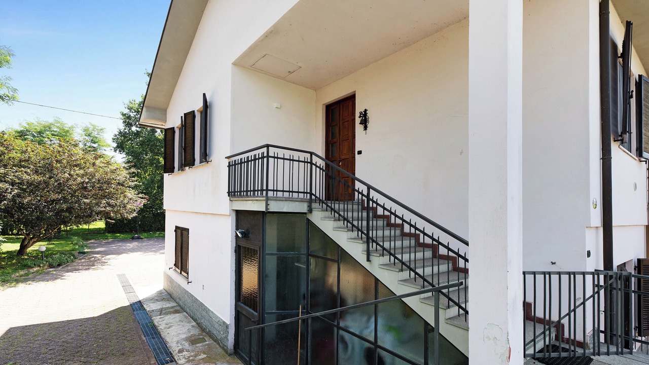 Photo of Outdoor in Angera