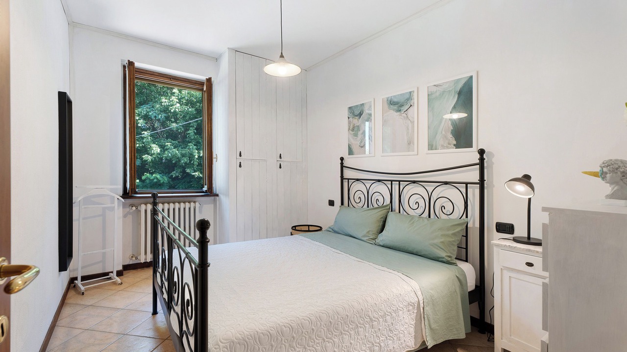 Photo of Bedroom in Angera