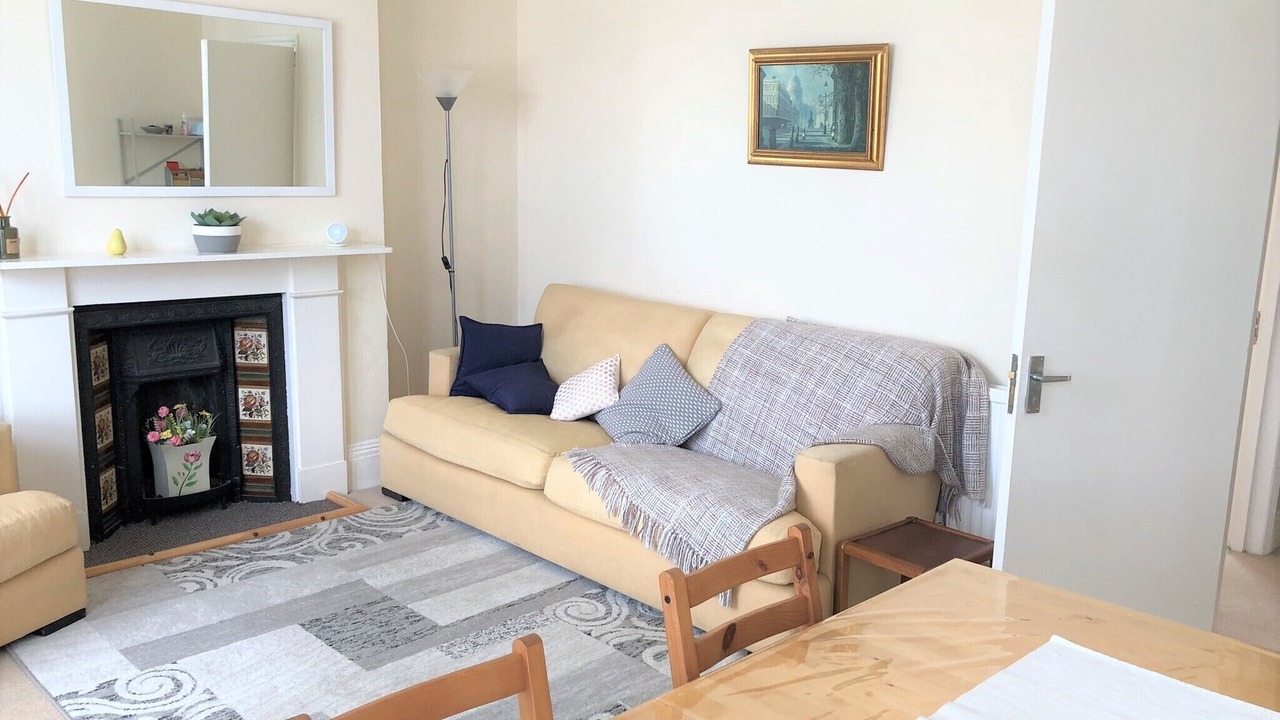 Photo of Livingroom in North Acton