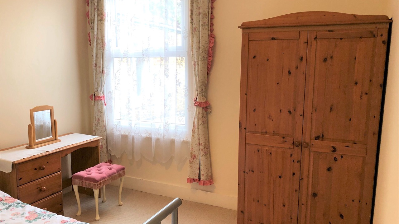 Photo of Bedroom in North Acton