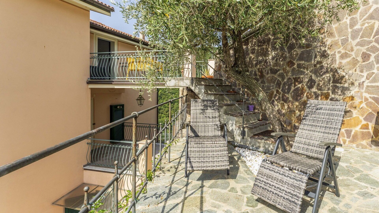 Photo of Patio Balcony in Avegno