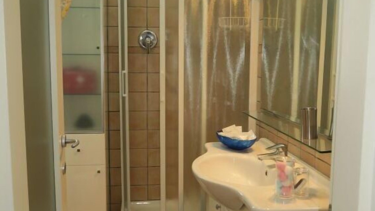 Photo of Bathroom in Savena