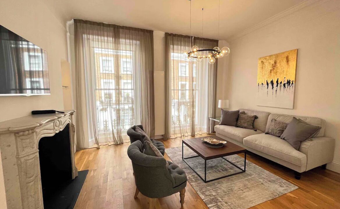 Photo of Livingroom in Brompton & Hans Town