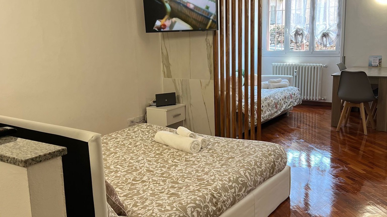 Photo of Bedroom in Intra