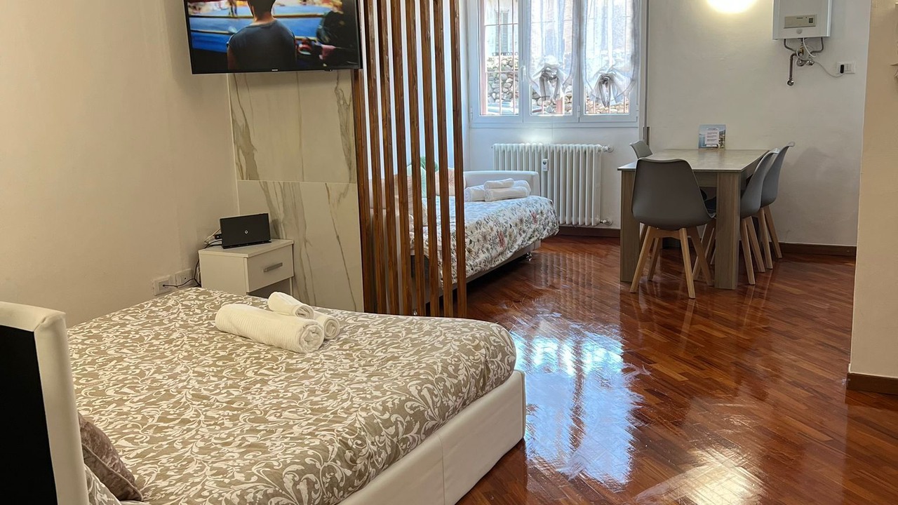 Photo of Bedroom in Intra
