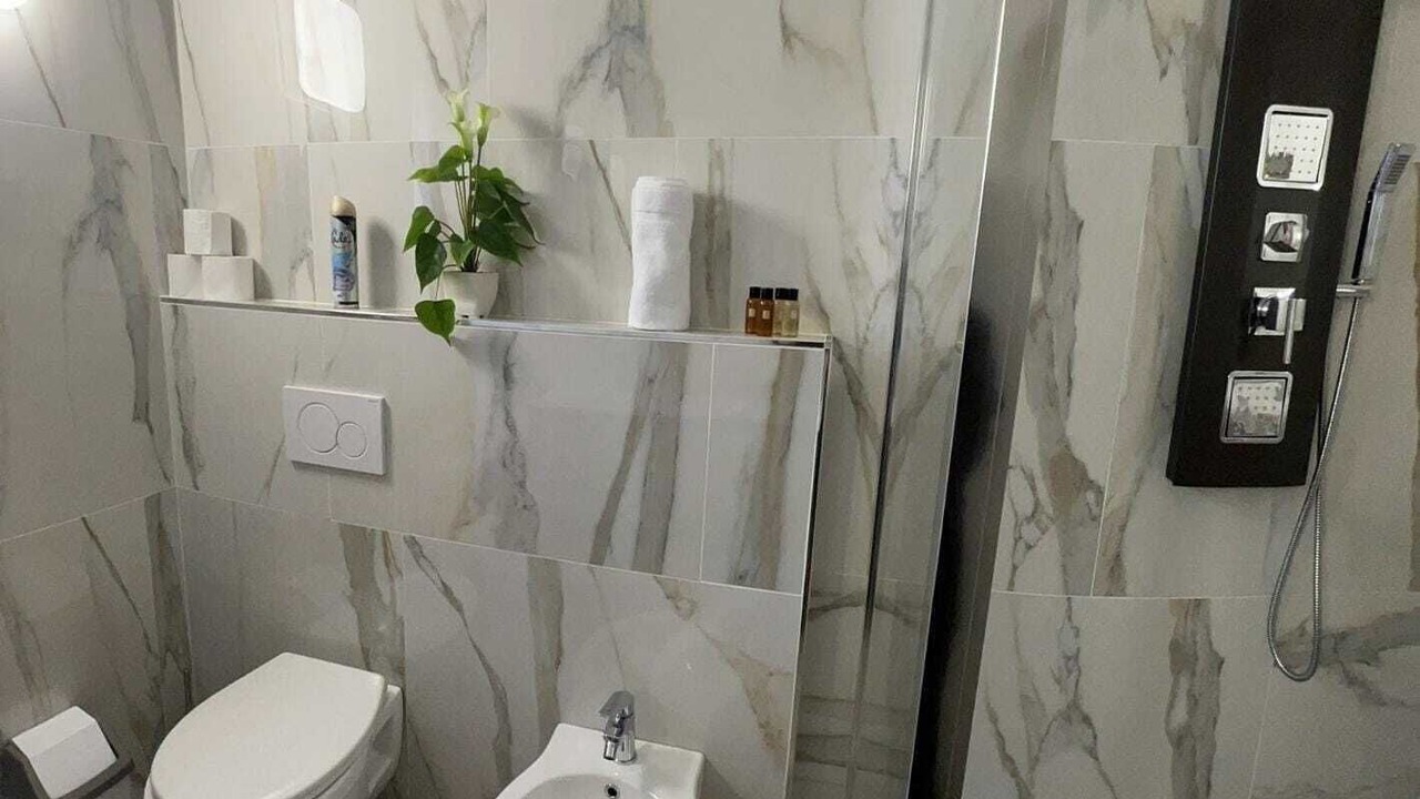 Photo of Bathroom in Intra