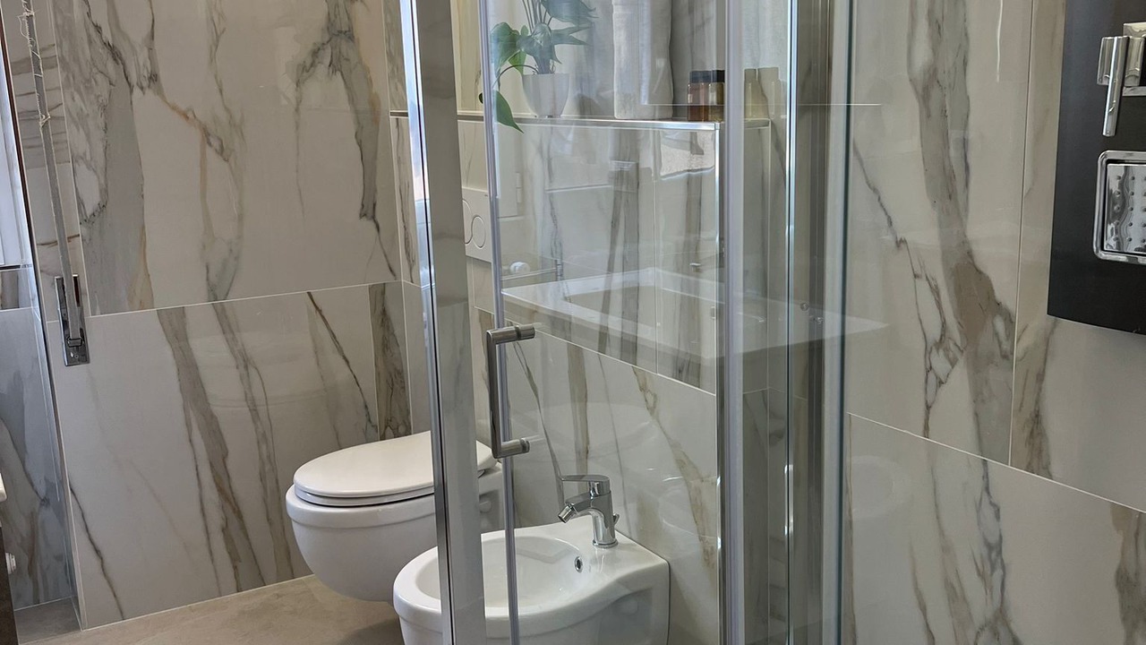 Photo of Bathroom in Intra