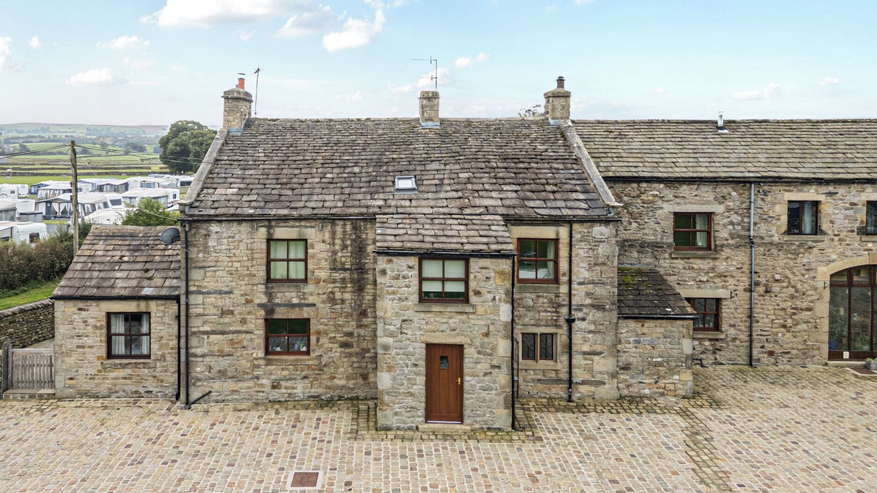 Photo of Outdoor in Fourstones Near Bentham