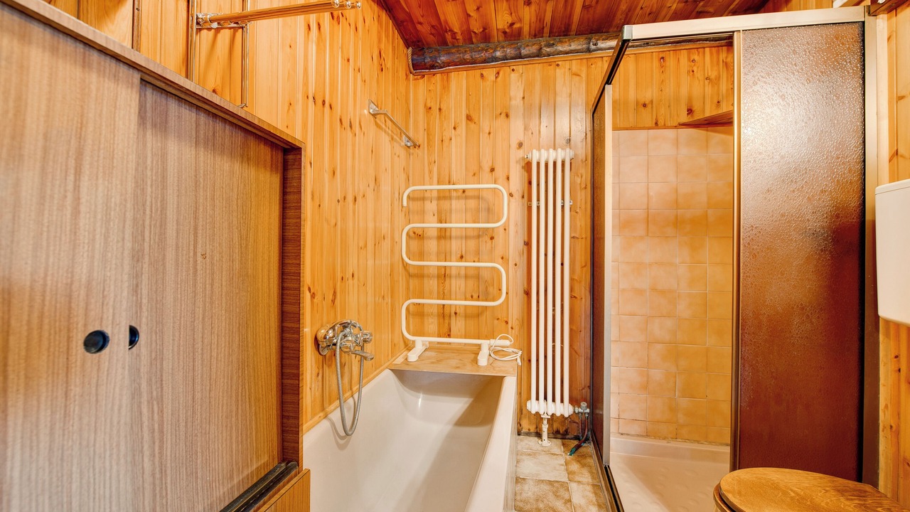 Photo of Bathroom in Moron