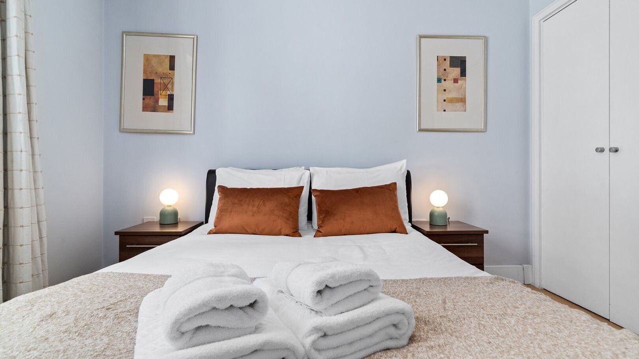 Photo of Bedroom in Tower Hill