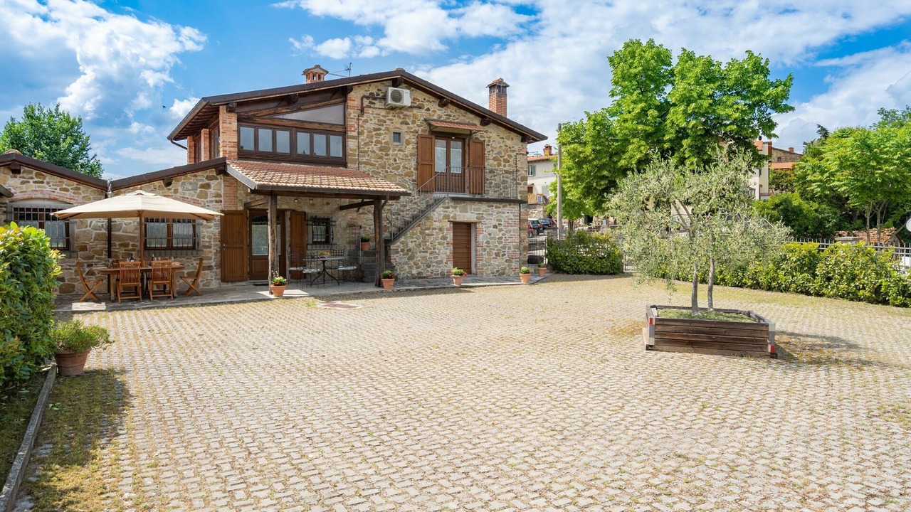 Photo of Outdoor in Poppi