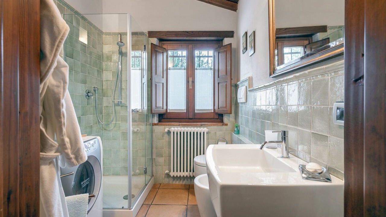 Photo of Bathroom in Poppi