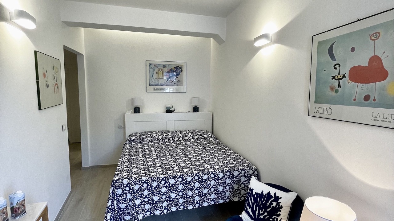 Photo of Bedroom in Manarola